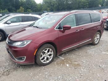 Salvage Chrysler Pacifica