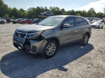  Salvage Kia Sorento