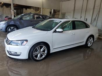 Salvage Volkswagen Passat