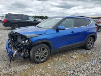  Salvage Kia Seltos