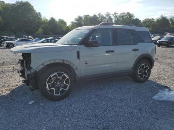  Salvage Ford Bronco