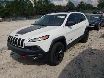  Salvage Jeep Cherokee