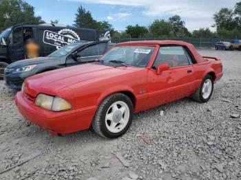  Salvage Ford Mustang