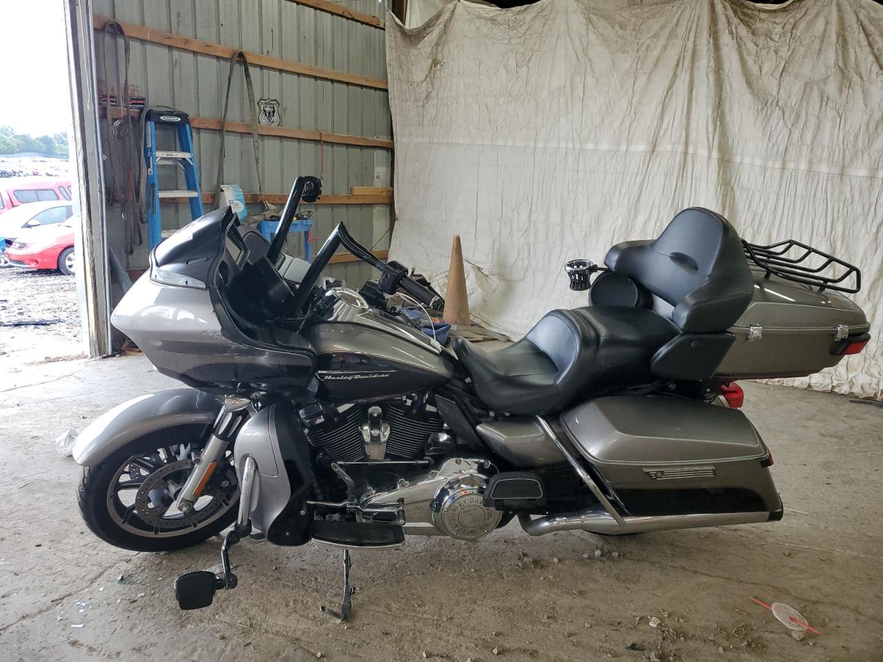 Harley-Davidson Fl Image 2