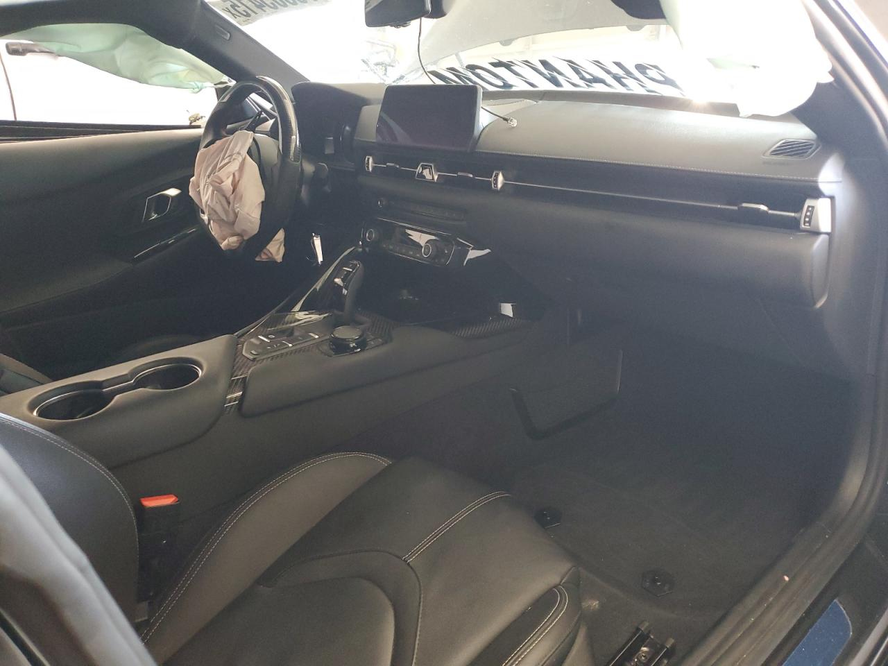 Toyota Supra Base Image 13