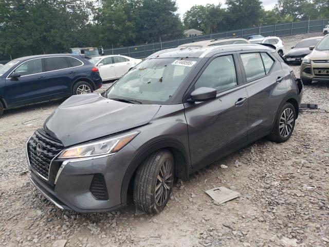  Salvage Nissan Kicks