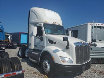  Salvage Peterbilt Tractor 579