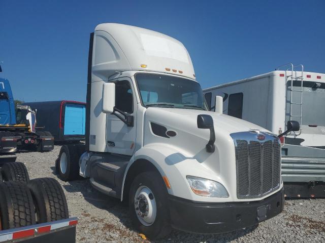  Salvage Peterbilt Tractor 579