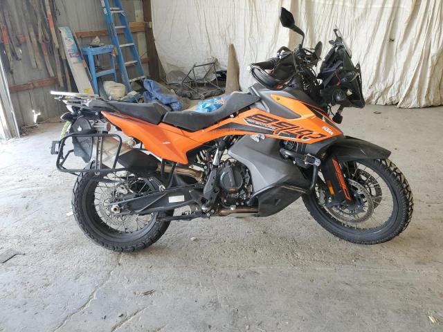  Salvage KTM 890 Advent