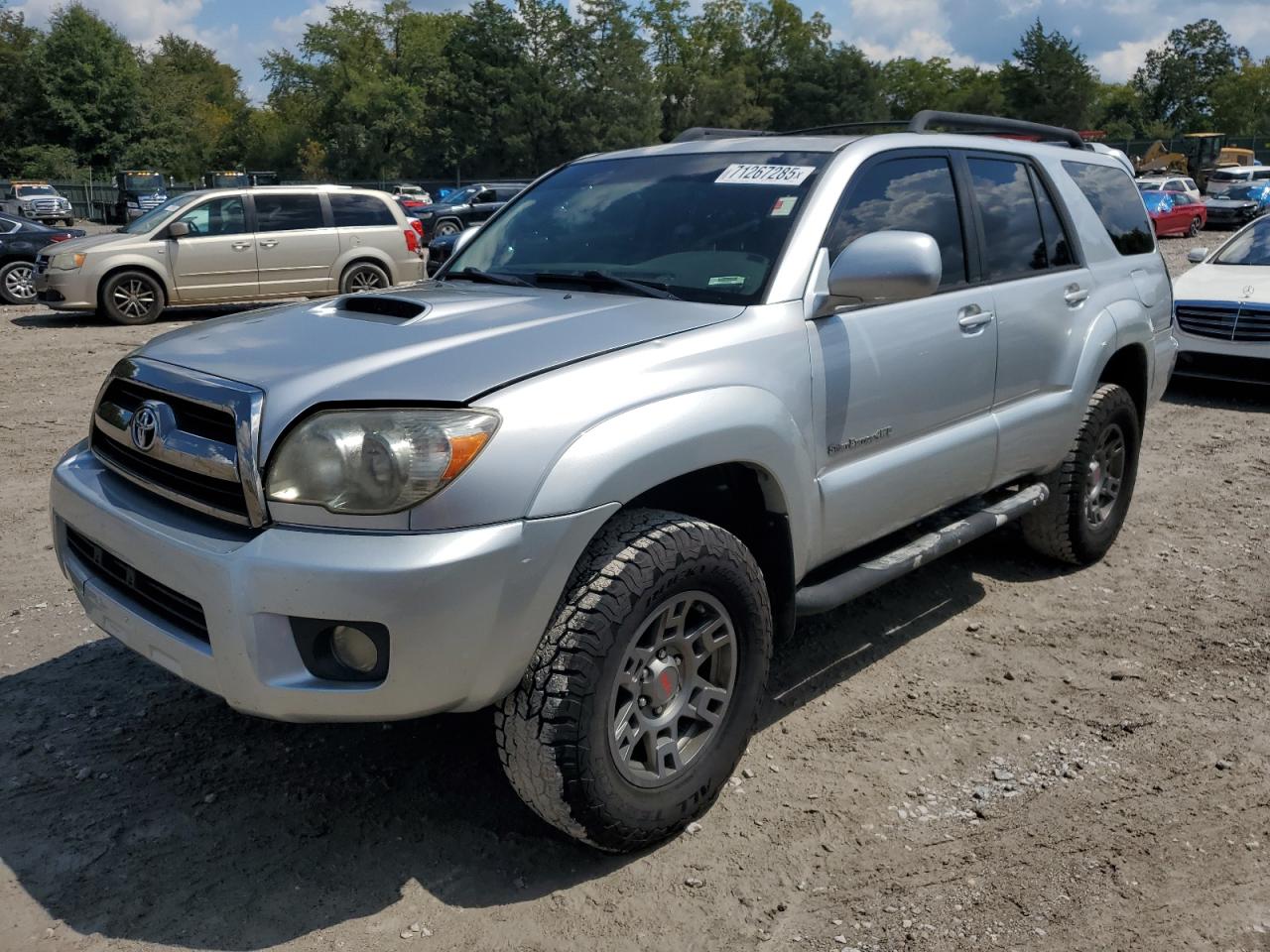 Toyota 4Runner Sr5 Image 1