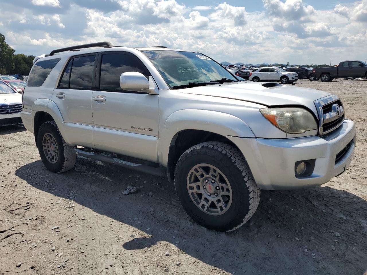 Toyota 4Runner Sr5 Image 2