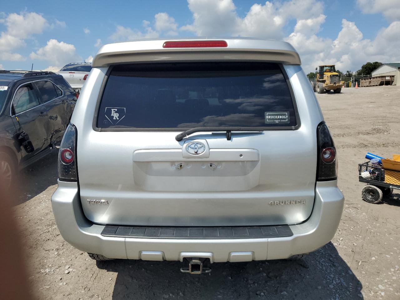 Toyota 4Runner Sr5 Image 9