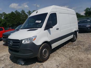  Salvage Mercedes-Benz Sprinter