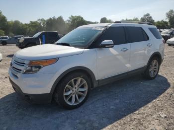  Salvage Ford Explorer