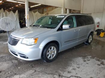  Salvage Chrysler Minivan
