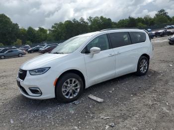  Salvage Chrysler Pacifica