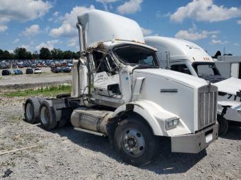  Salvage Kenworth T800