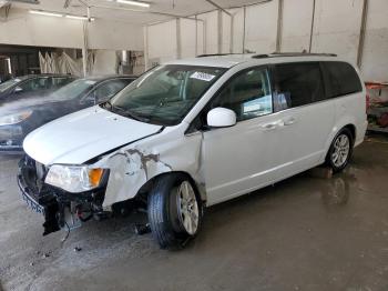  Salvage Dodge Caravan