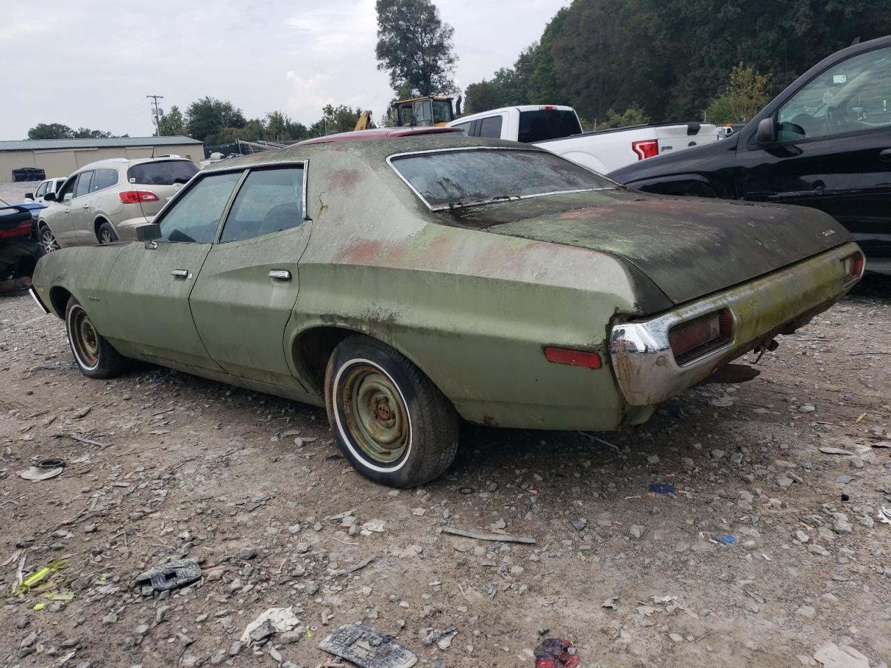 Ford Torino Image 11