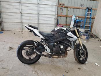  Salvage Suzuki Gsxr750