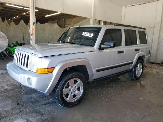  Salvage Jeep Commander