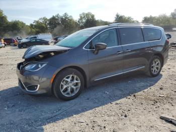  Salvage Chrysler Pacifica
