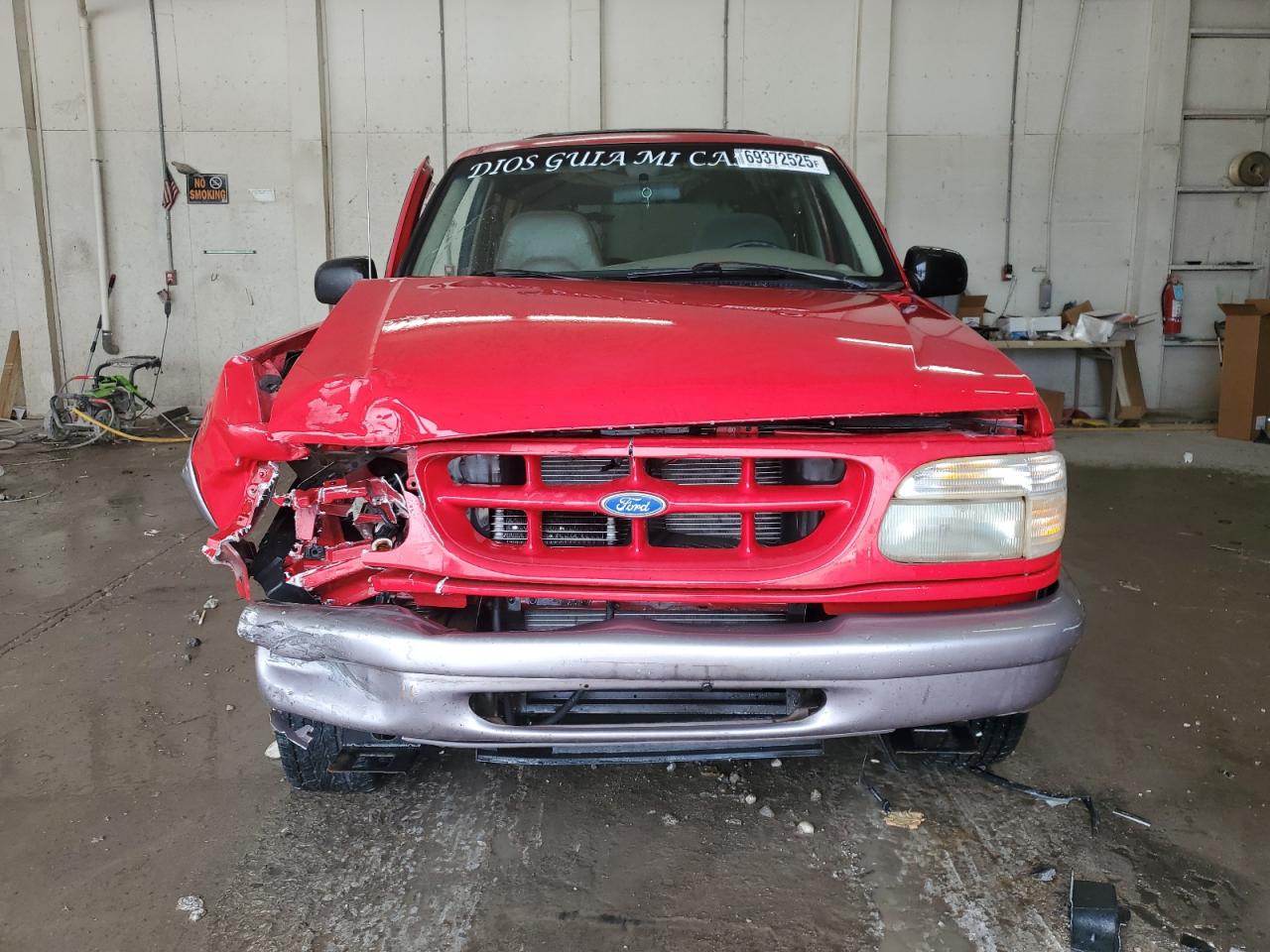 Ford Explorer Image 8