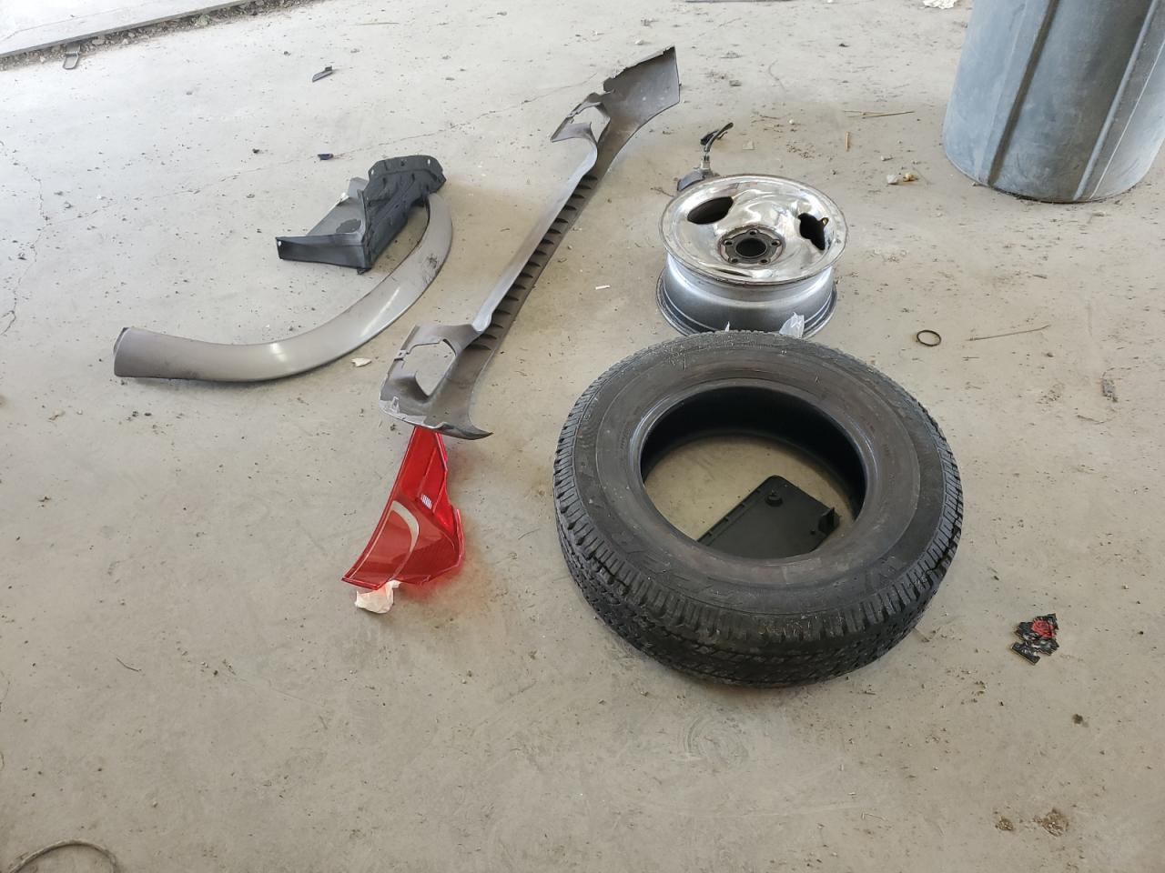 Ford Explorer Image 10