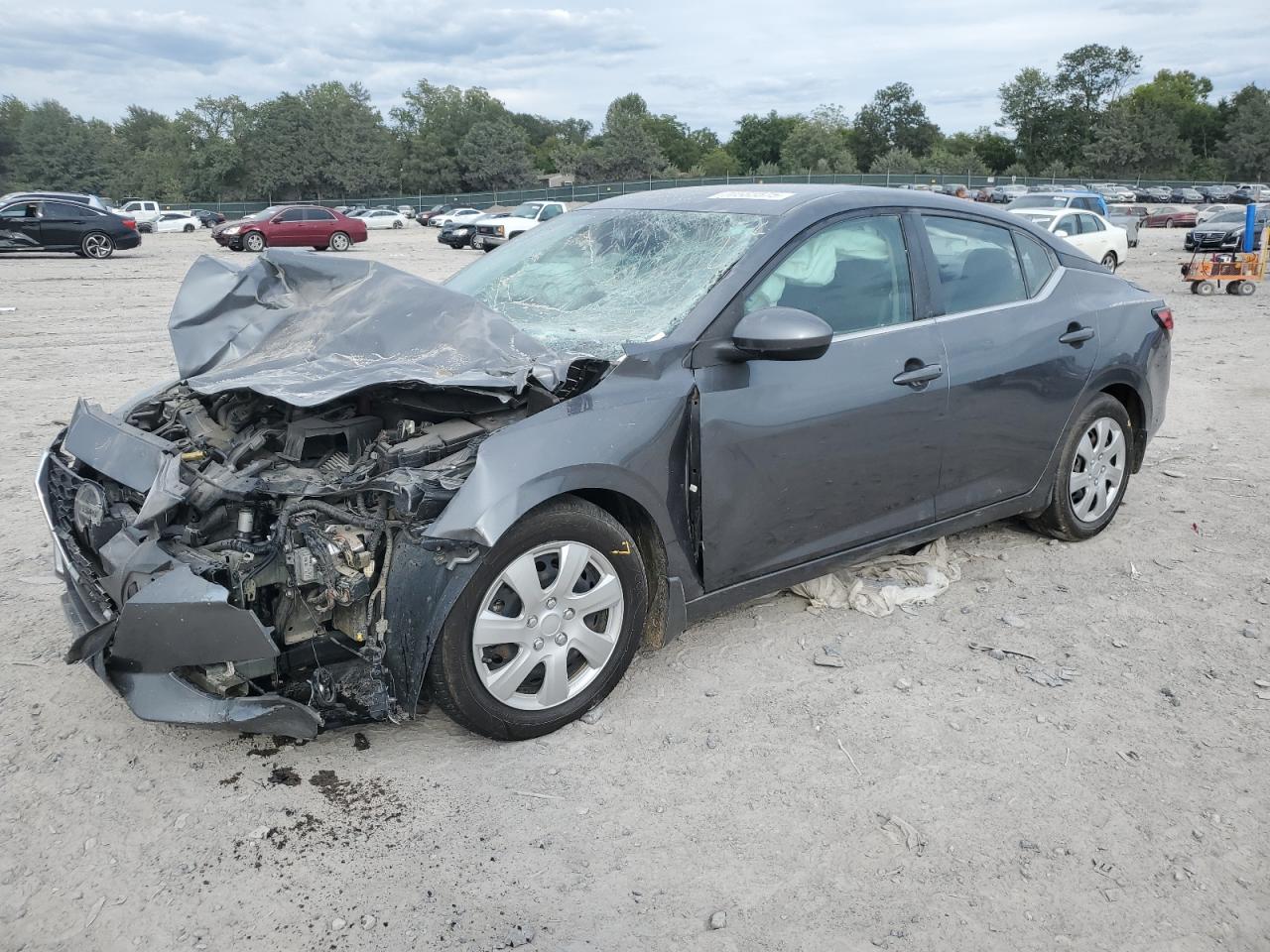 Nissan Sentra S Image 1
