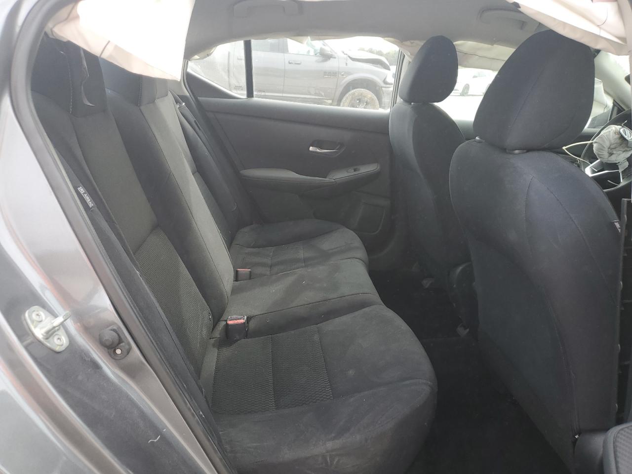 Nissan Sentra S Image 13