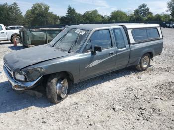  Salvage Toyota Pickup
