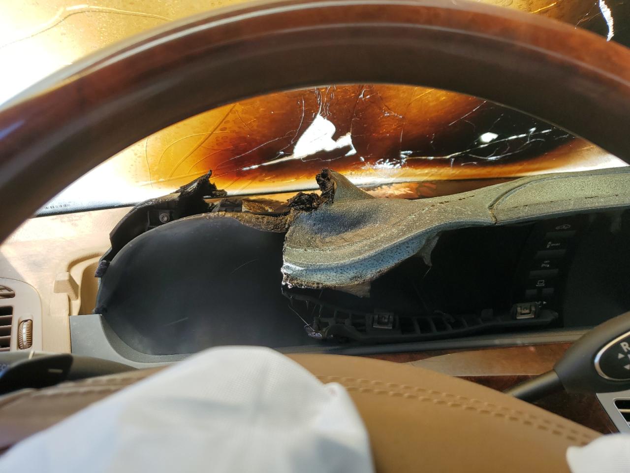 Mercedes-Benz S-Class 550 4matic Image 3