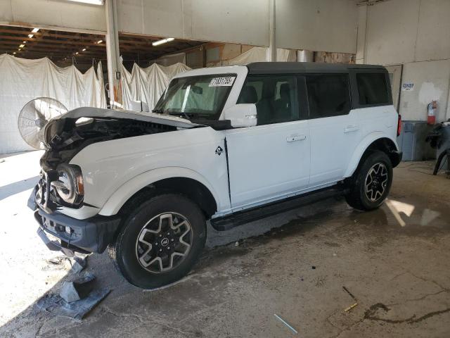  Salvage Ford Bronco