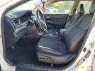 Toyota Camry Le Image 4