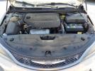 Chrysler 200 Limited Image 12