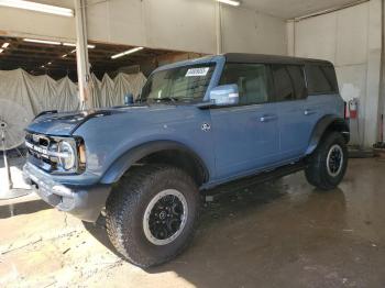  Salvage Ford Bronco