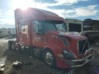  Salvage Volvo Vnl