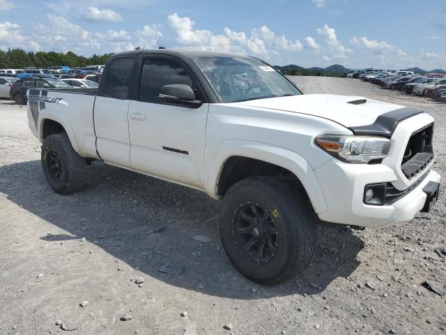 Toyota Tacoma Access Cab Image 4