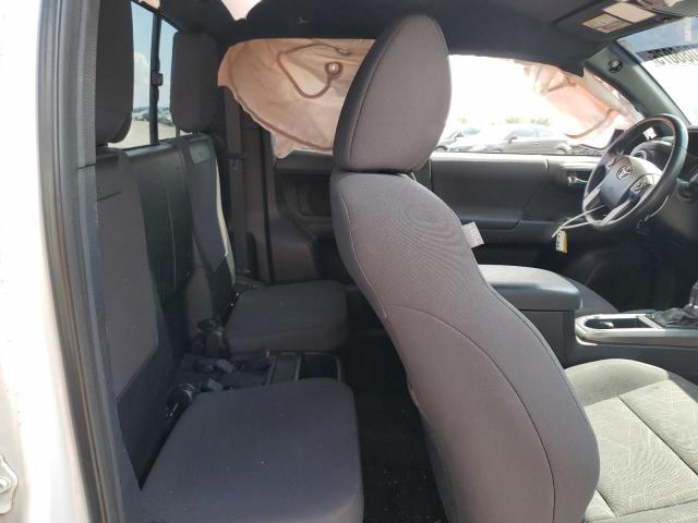 Toyota Tacoma Access Cab Image 11