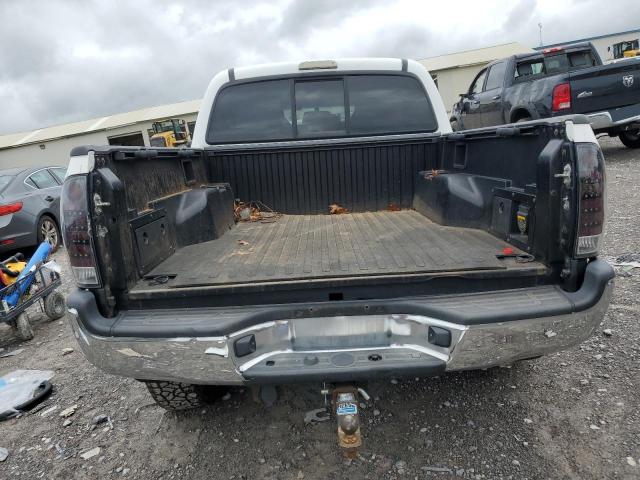 Toyota Tacoma Double Cab Prerunner Image 8