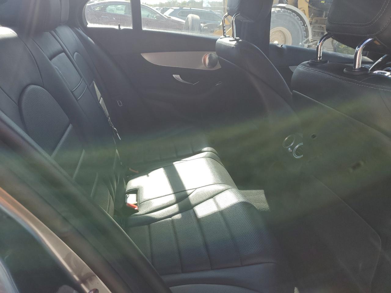 Mercedes-Benz C-Class 300 Image 9