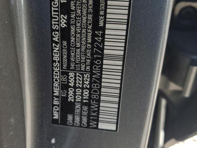 Mercedes-Benz C-Class 300 Image 12