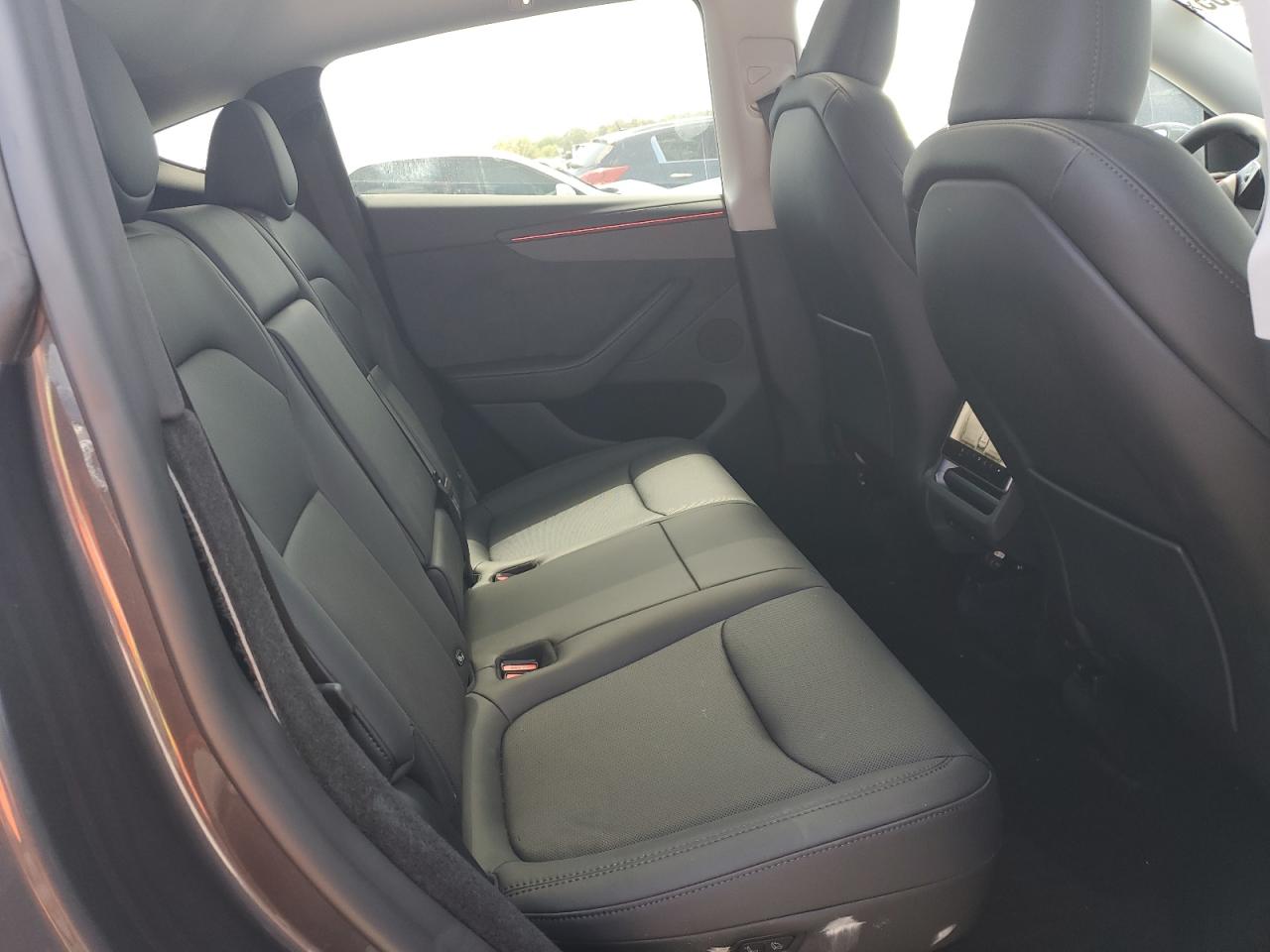 Tesla Model Y Image 10