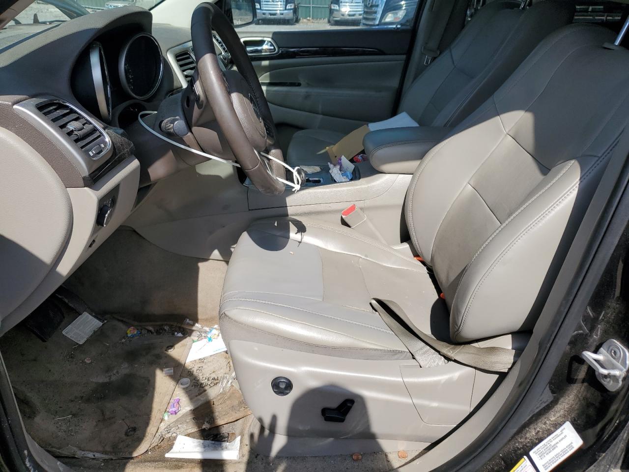 Jeep Grand Cherokee Laredo Image 7