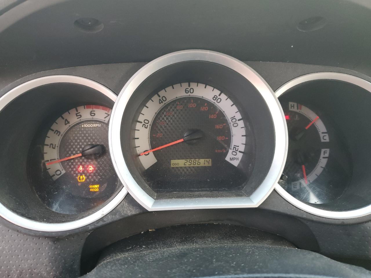 Toyota Tacoma Access Cab Image 7