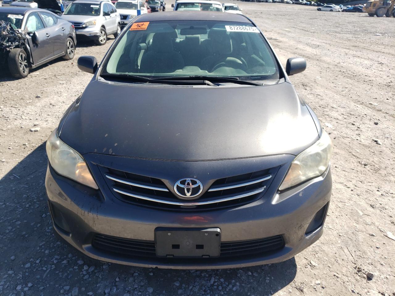 Toyota Corolla Base Image 5