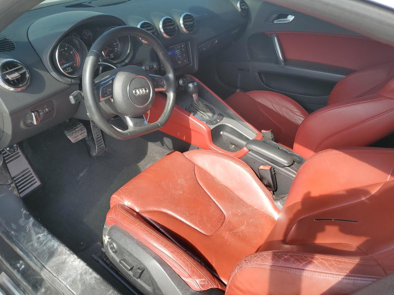 Audi TT Prestige Image 2