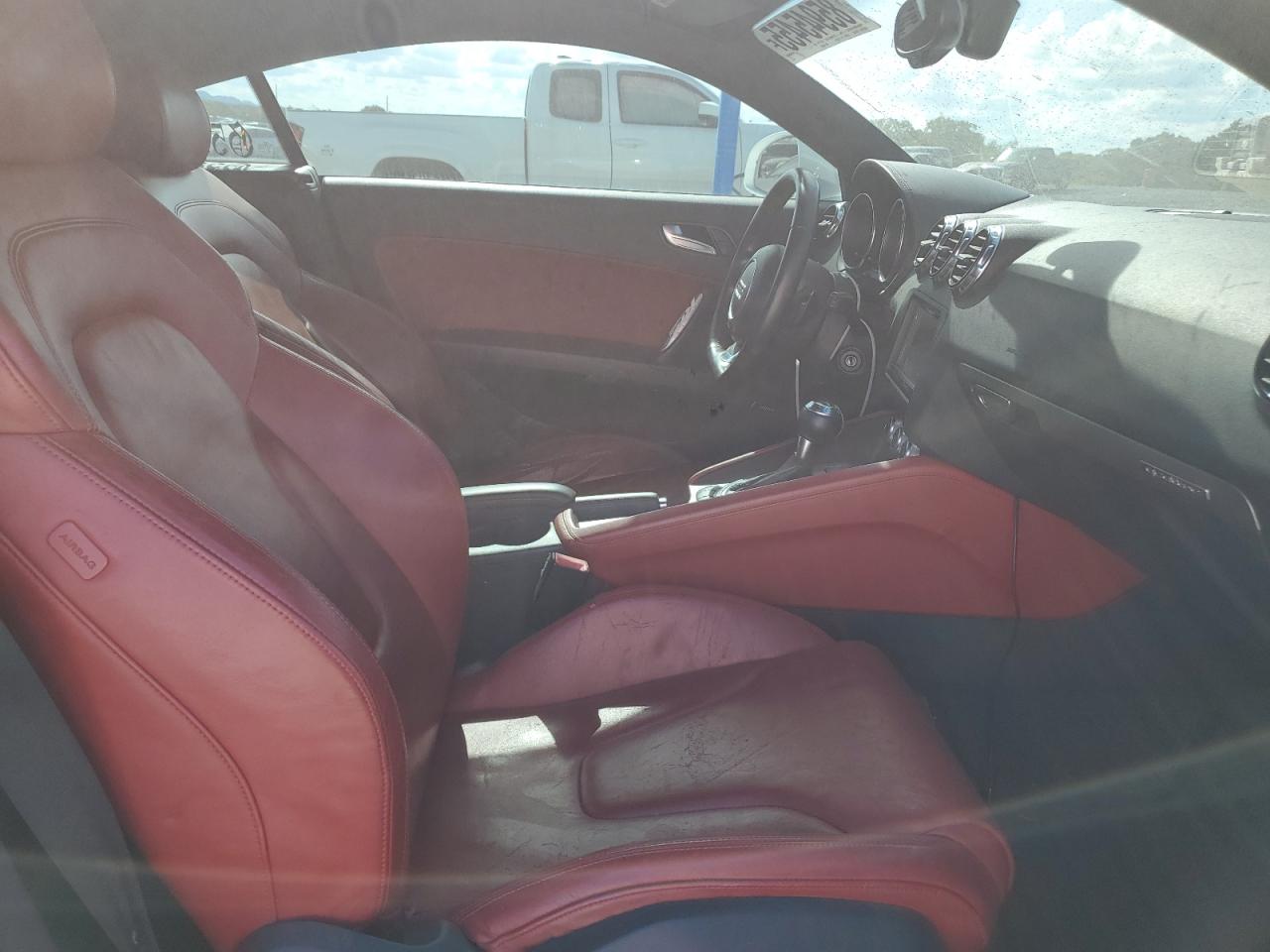 Audi TT Prestige Image 9