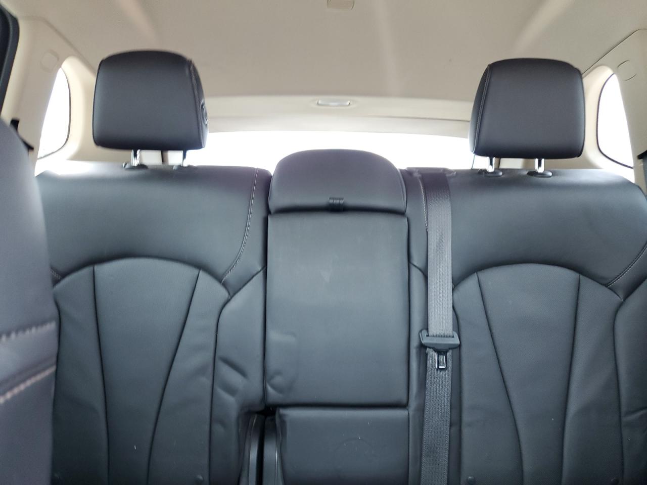 Buick Envision Essence Image 14