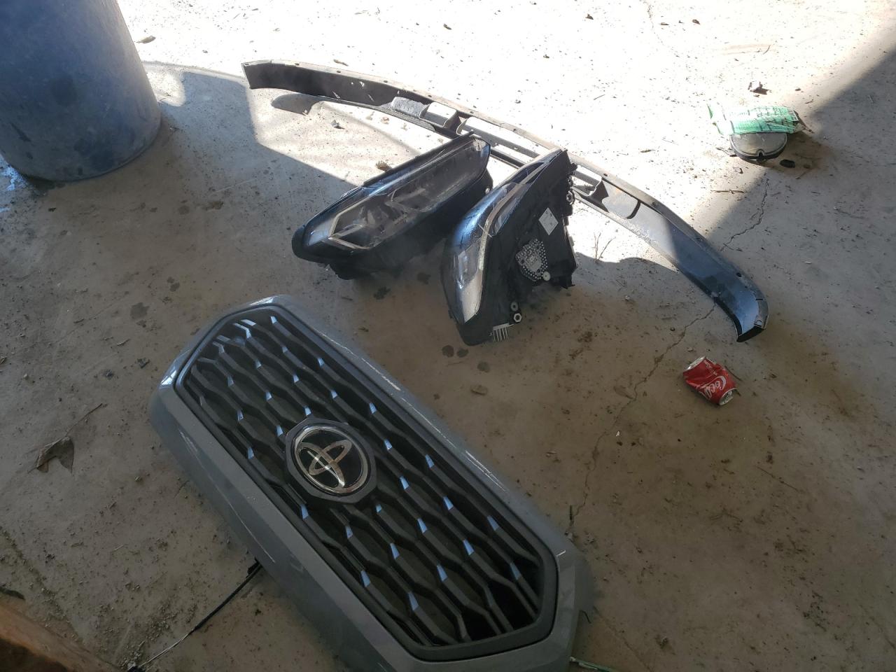 Toyota Tacoma Double Cab Image 8